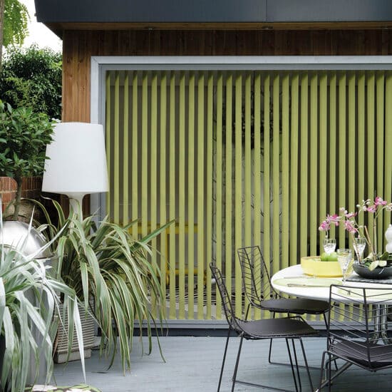 Вертикальные жалюзи для террасы